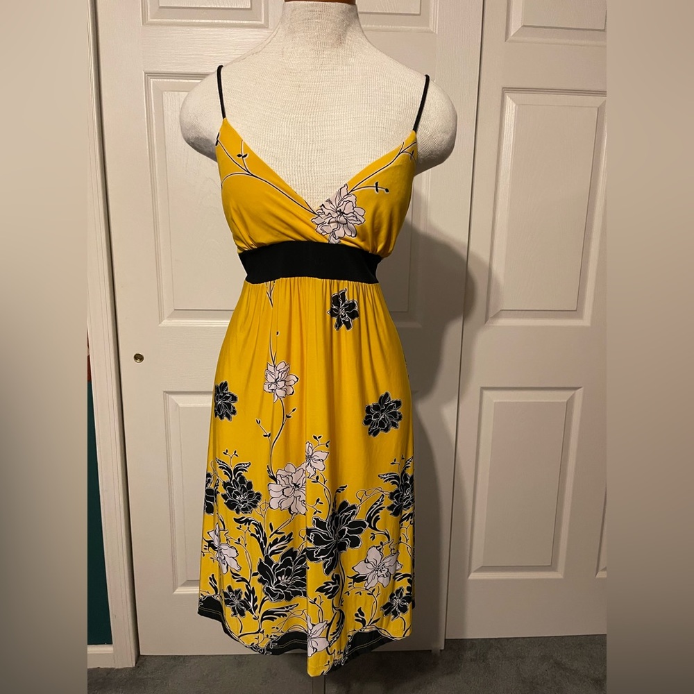 Pretty Good Brand - Women’s Spaghetti Strap Dress Yellow Floral Size Large - EUC